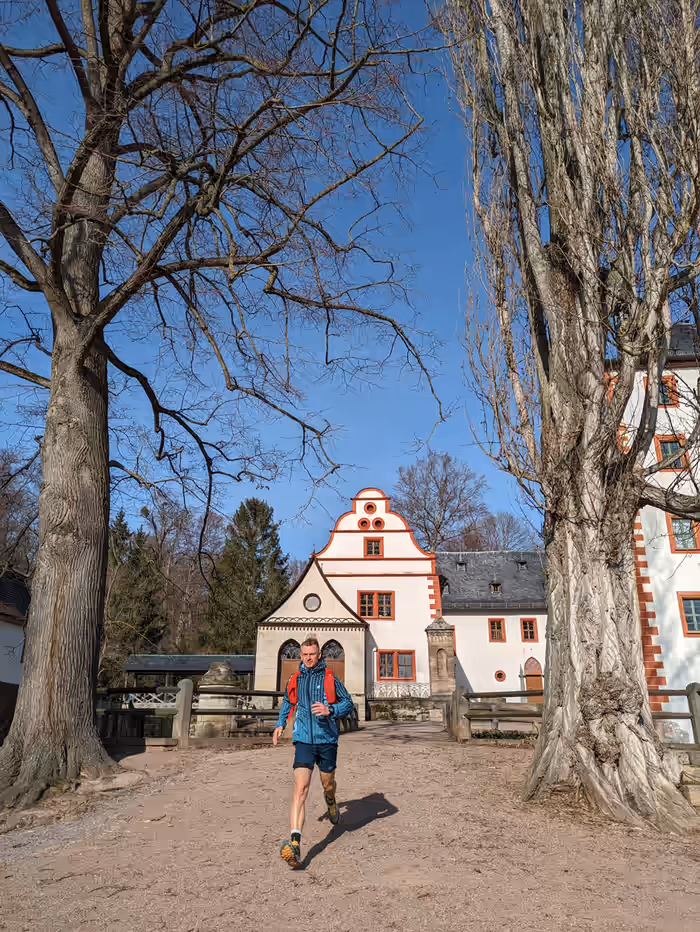 Läufer am Schloß Kochberg